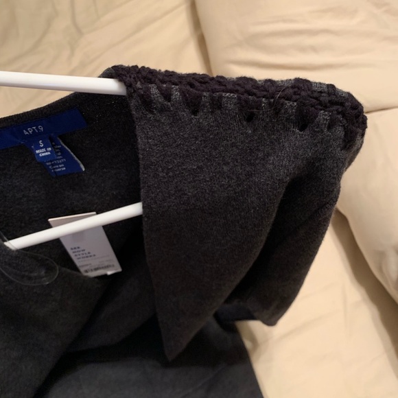 Cardigan sweater - Picture 2 of 4